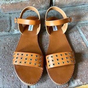 Steve Madden Sandals Size 8.5
